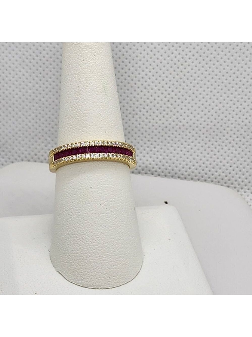 Brand New Sterling Silver 925 Pink Cubic Zirconia Stones Ring